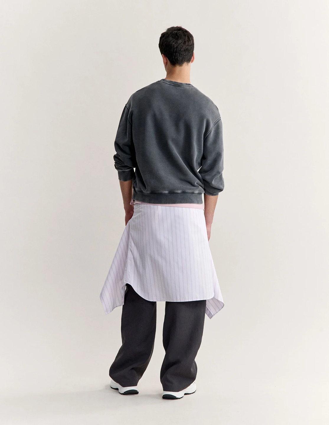 MKT1SWE22564OCM_BLACK+FADED_4.png