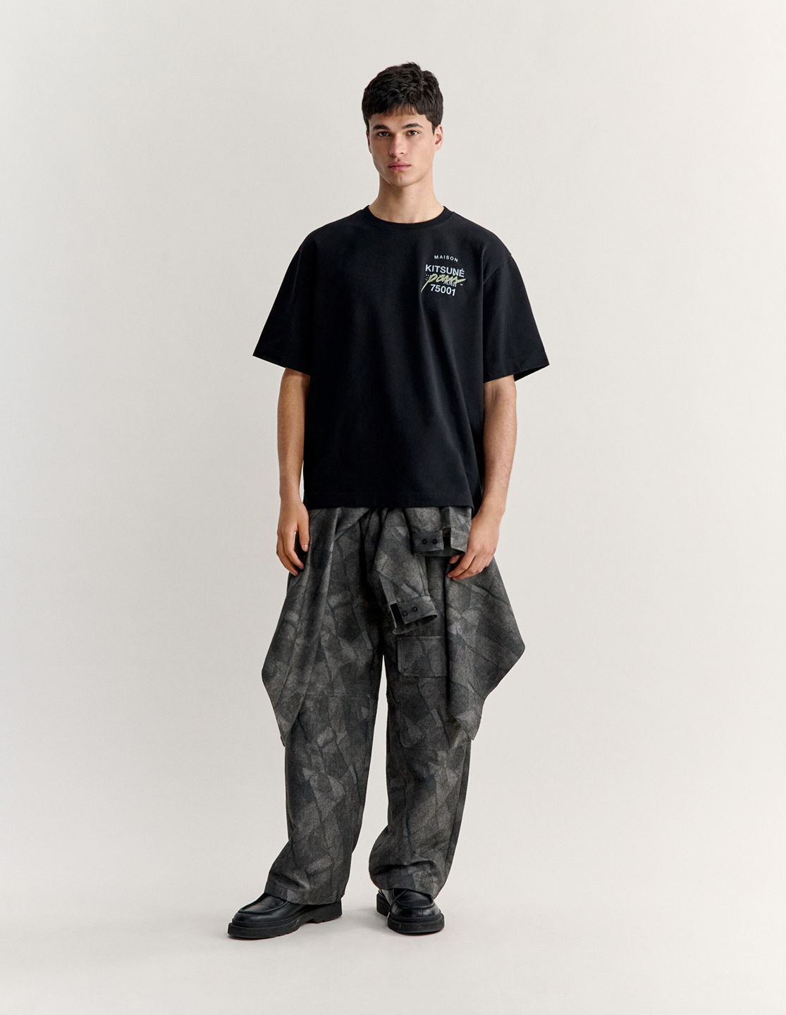 MKT1TOP22493OCM_Black_3.png