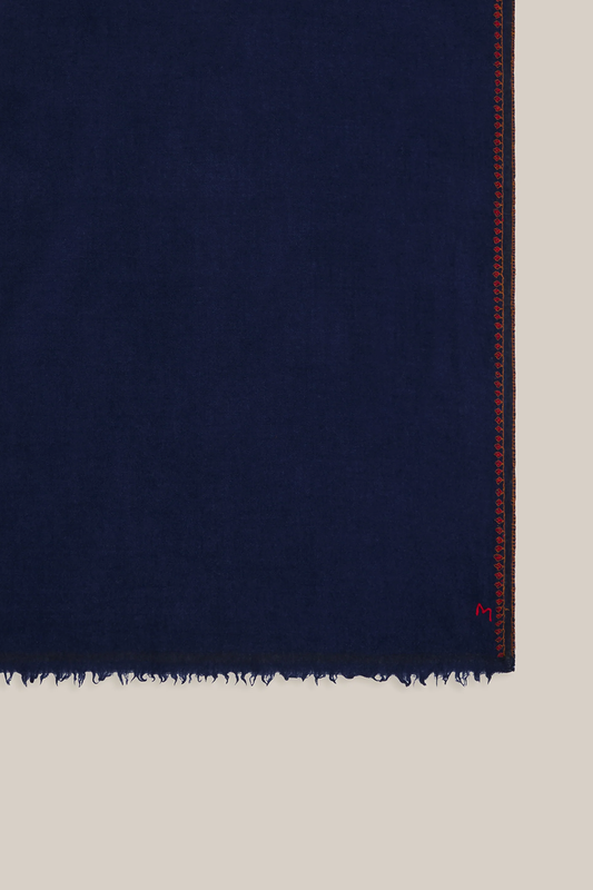 MMN4ACC27077CMW_Embroidery+Comedia_2.png