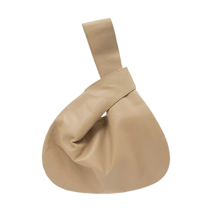 MNC3BAG00001LEW_CAMEL_0.png