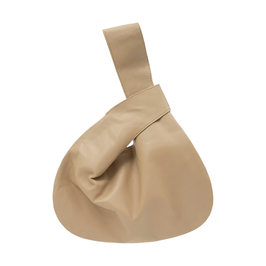 MNC3BAG00001LEW_CAMEL_0.png