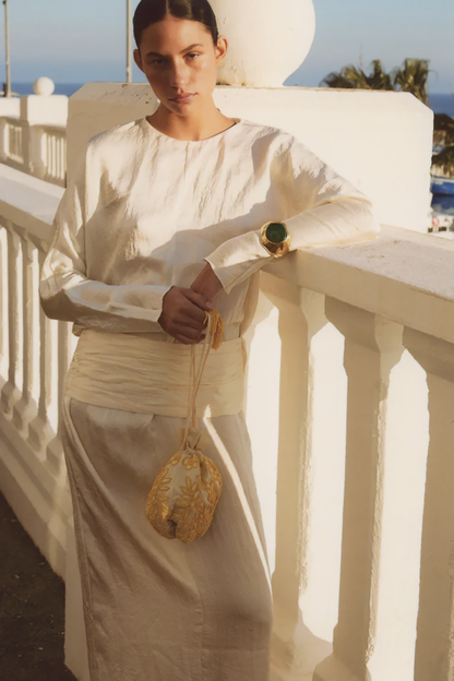 MNC5JEW04559BRW_Oro_2.png