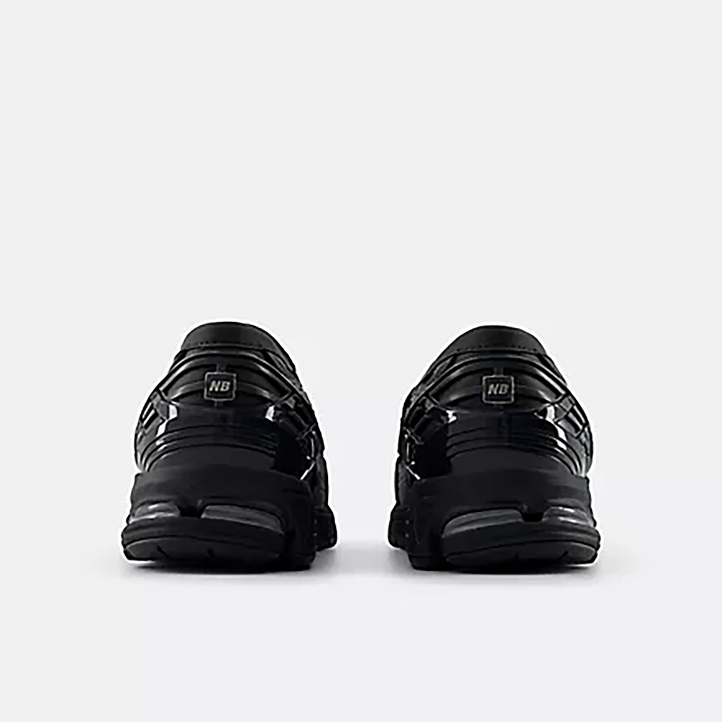 NEB2SNE00001LEU_Black_4.png