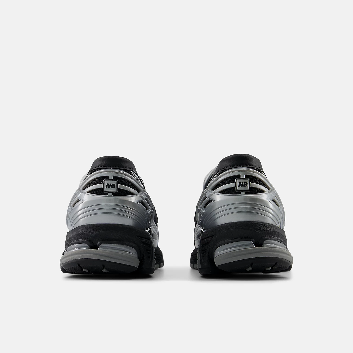NEB2SNE00003LEU_Black_4.png