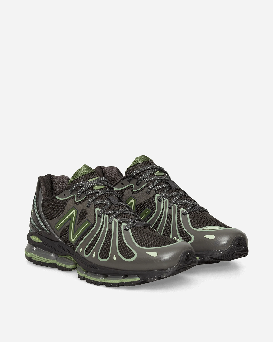 NEB2SNE00006LEU_FADED+BLACK_1.png