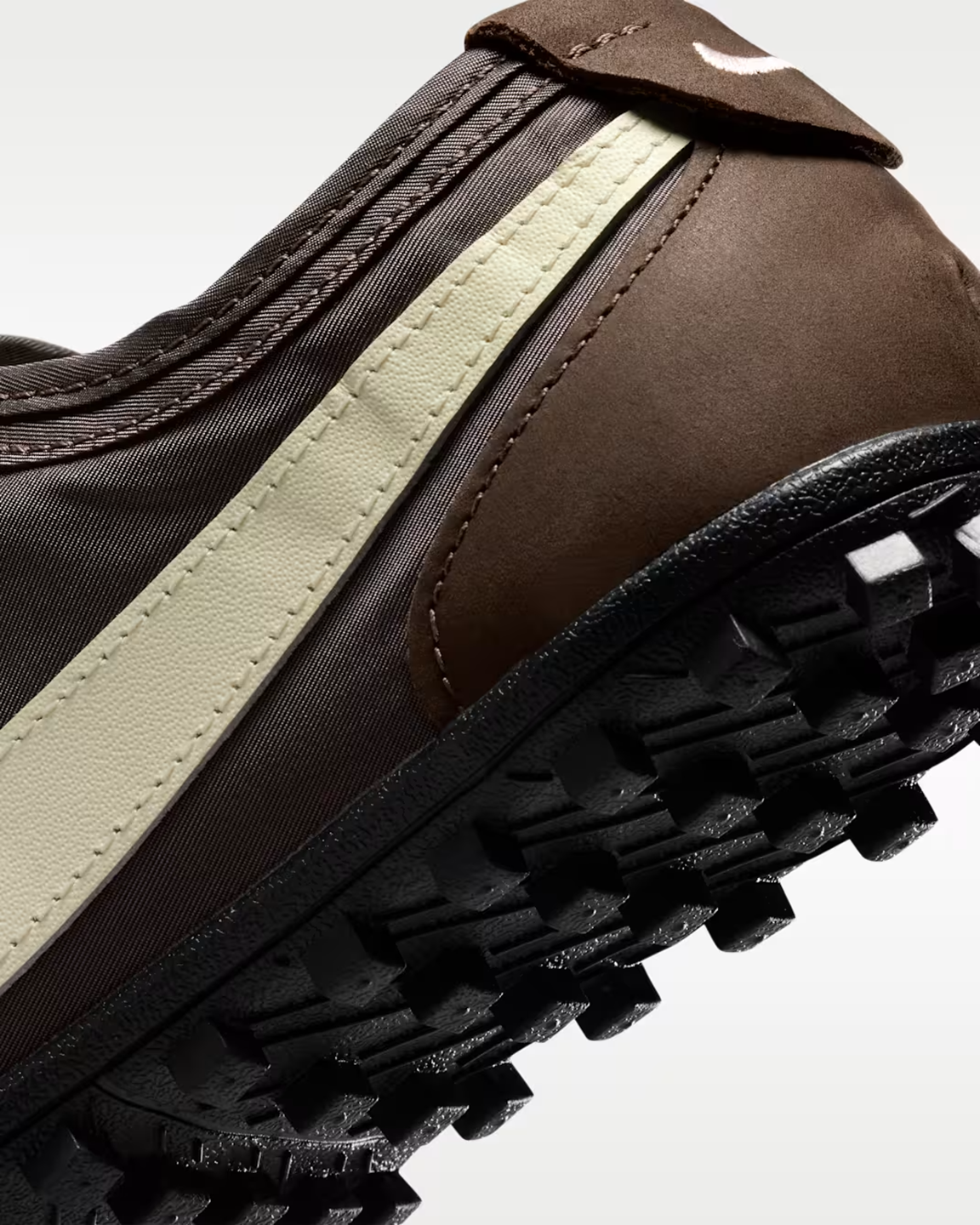 NIK2SNE27167LTW_Baroque+Brown%2BCashmere-Black_6.png