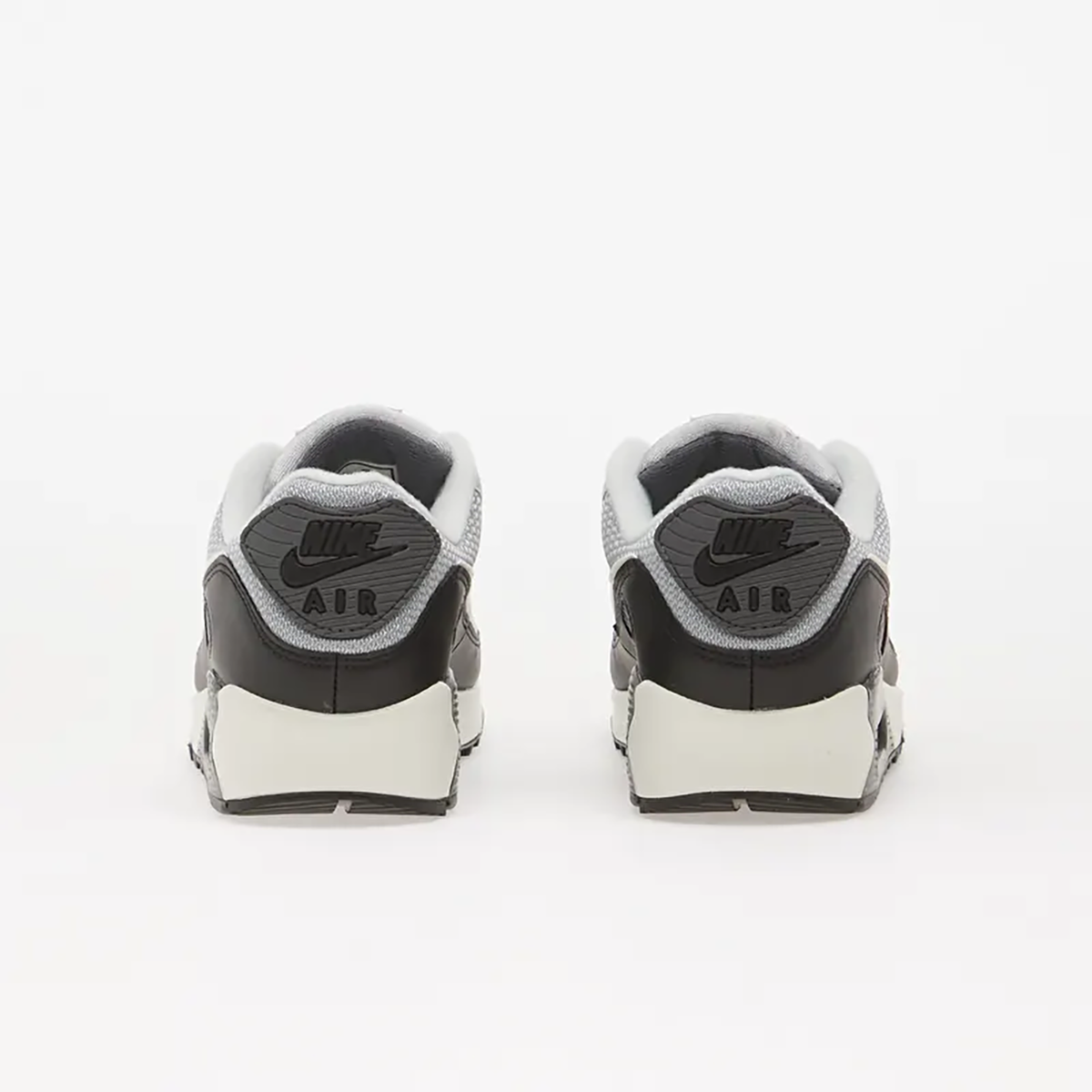 NIK2SNE27171LAM_Lt+Smoke+Grey%2BSail-Iron_3.png