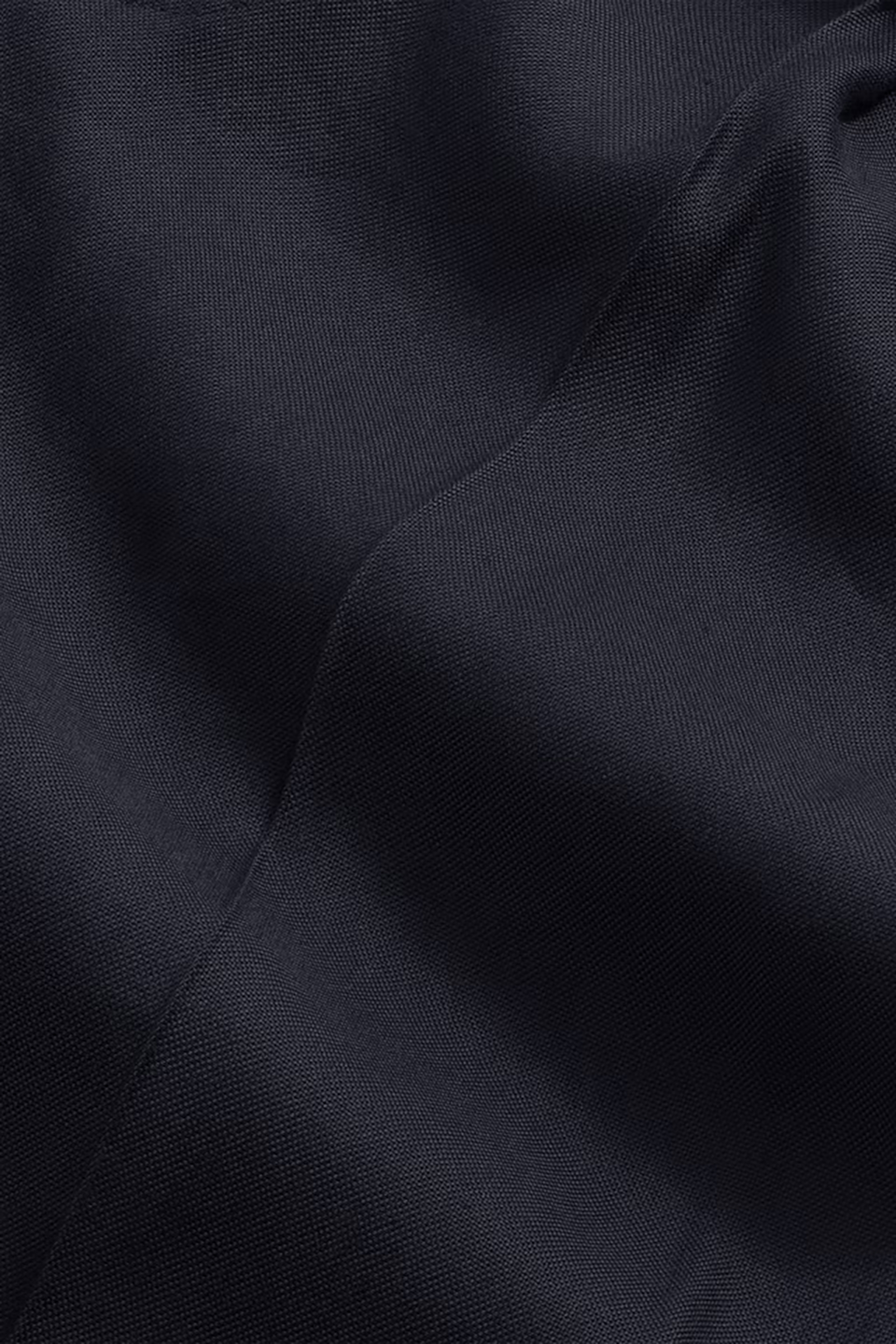 NNO1SHO00001VSM_DEEP+NAVY_3.png