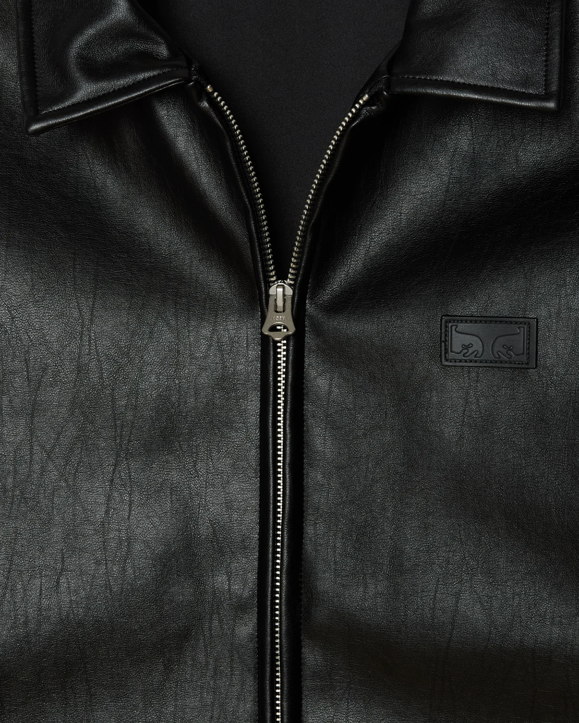 OBE1CJK18561PHM_Black_2.png