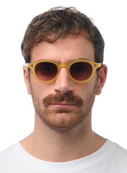 OKK4ACC20635AEU_Translucent+Yellow_0.png
