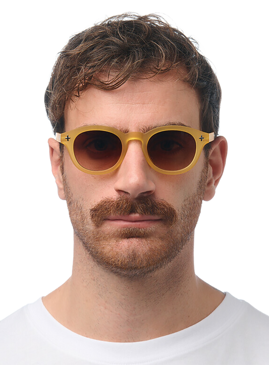 OKK4ACC20635AEU_Translucent+Yellow_0.png