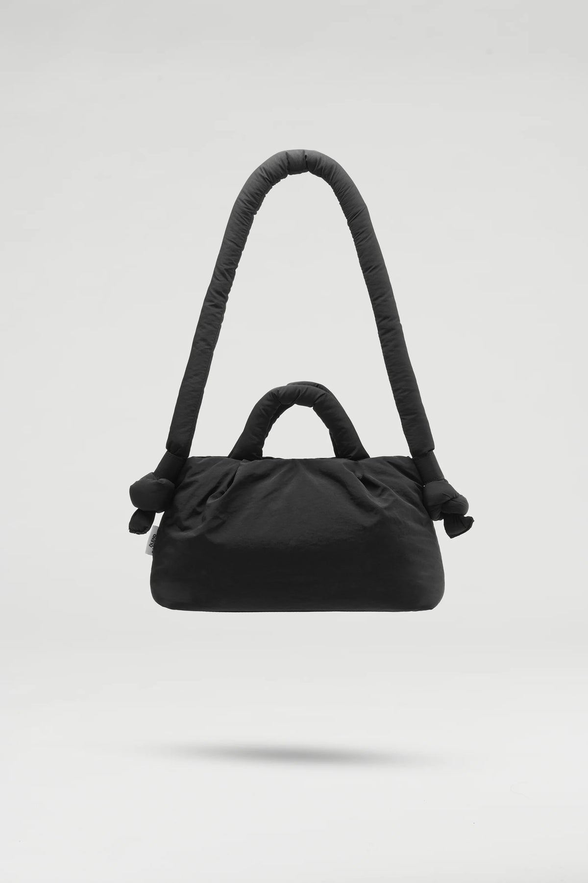 OLE3BAG00000NYU_Black_1.webp