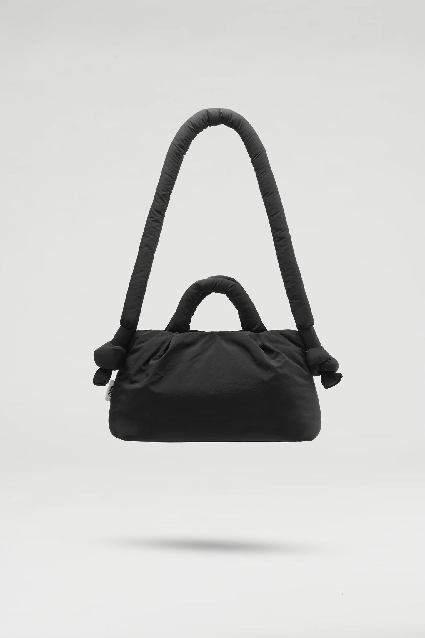 OLE3BAG00000NYU_Black_1.webp