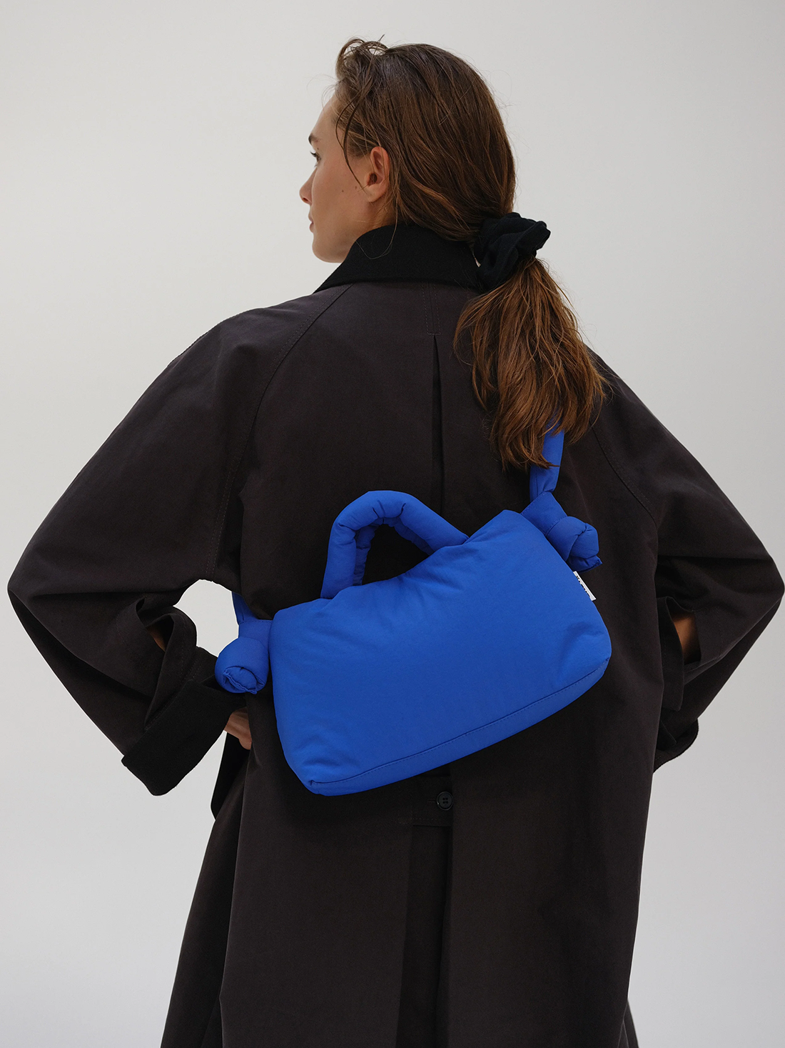 OLE3BAG00000NYU_Cobalt+Blue_2.png