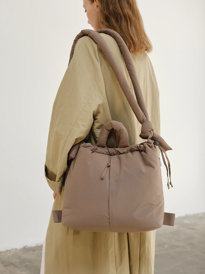 OLE3BAG00002NYU_Taupe_1.png