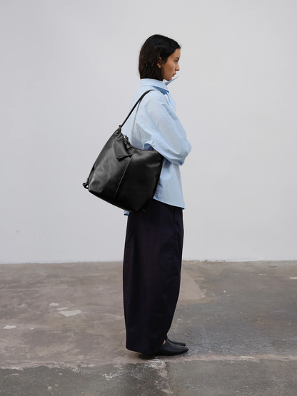 OLE3BAG23007FXW_Vegan+Leather+-+Black_3.png