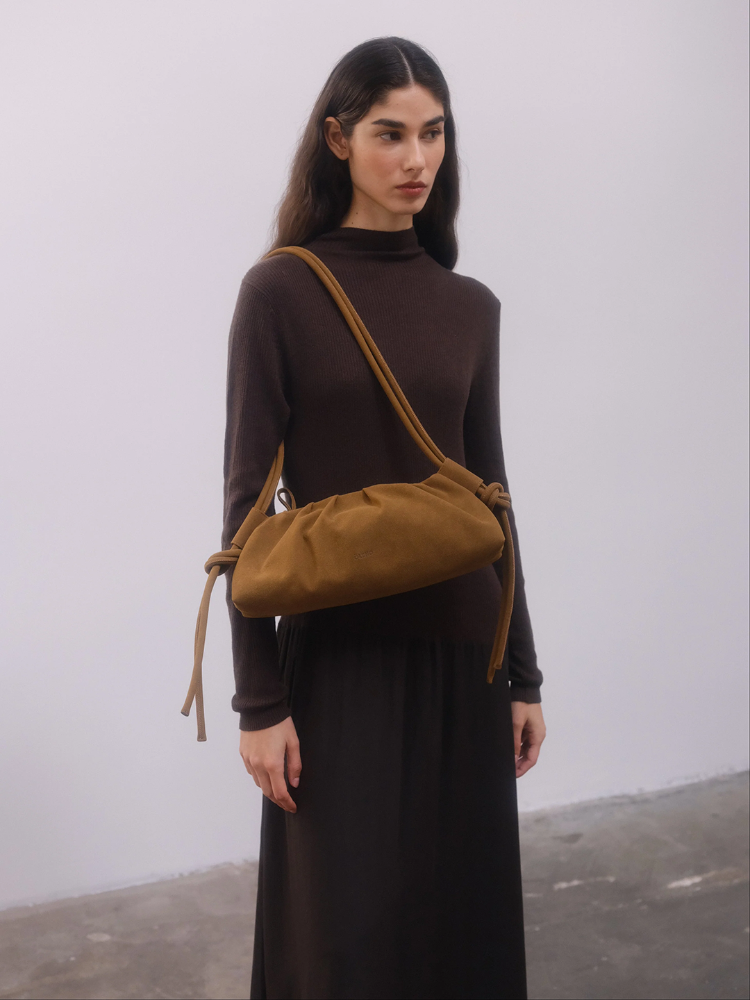 OLEBBCP00000FXU_Suede+-+Brown_1.png