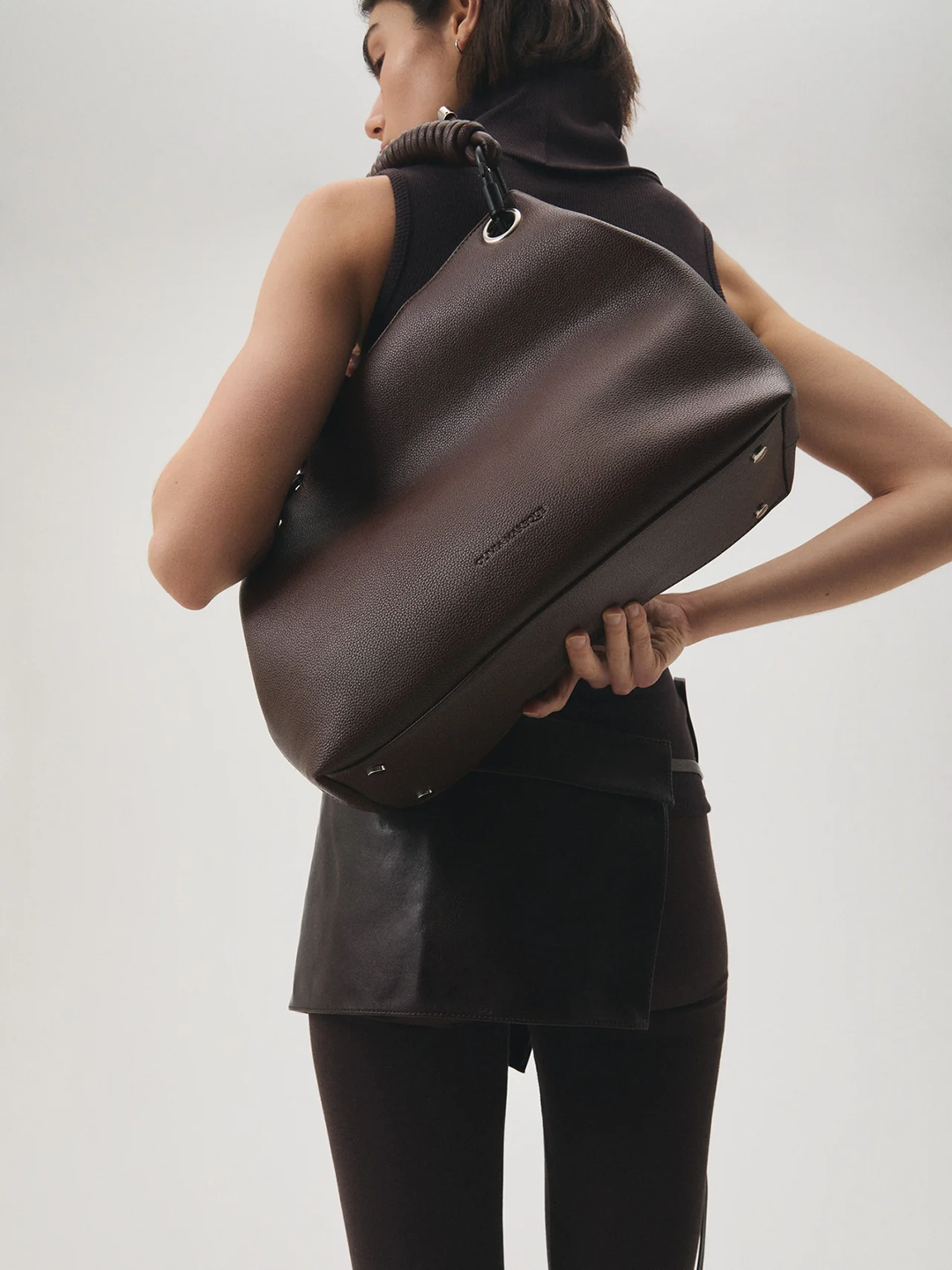 OLMBBCP16702PHW_Chocolate+Brown_5.png