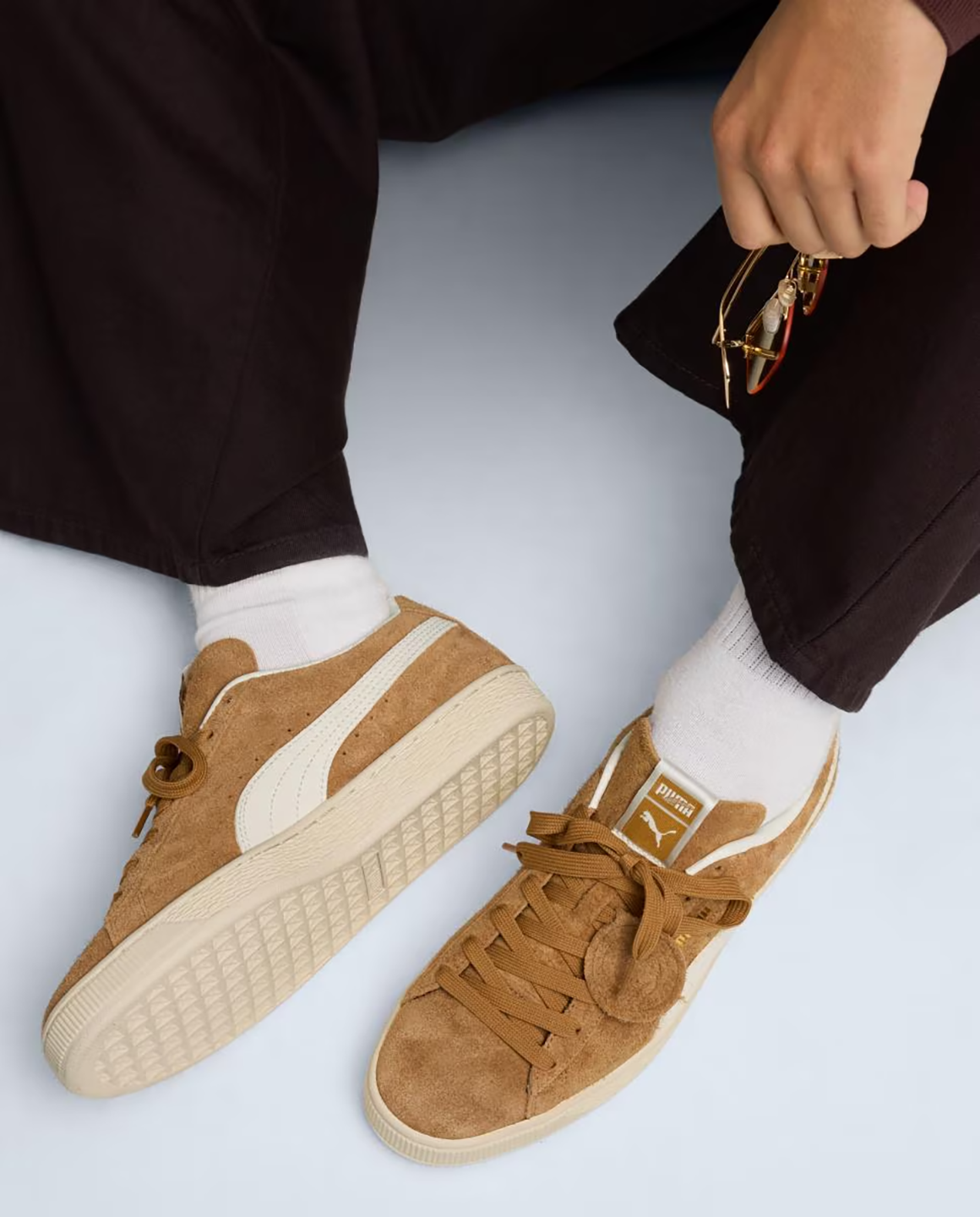 PUM2SNE00002LSU_Honey+Butter-PUMA+White_1.png