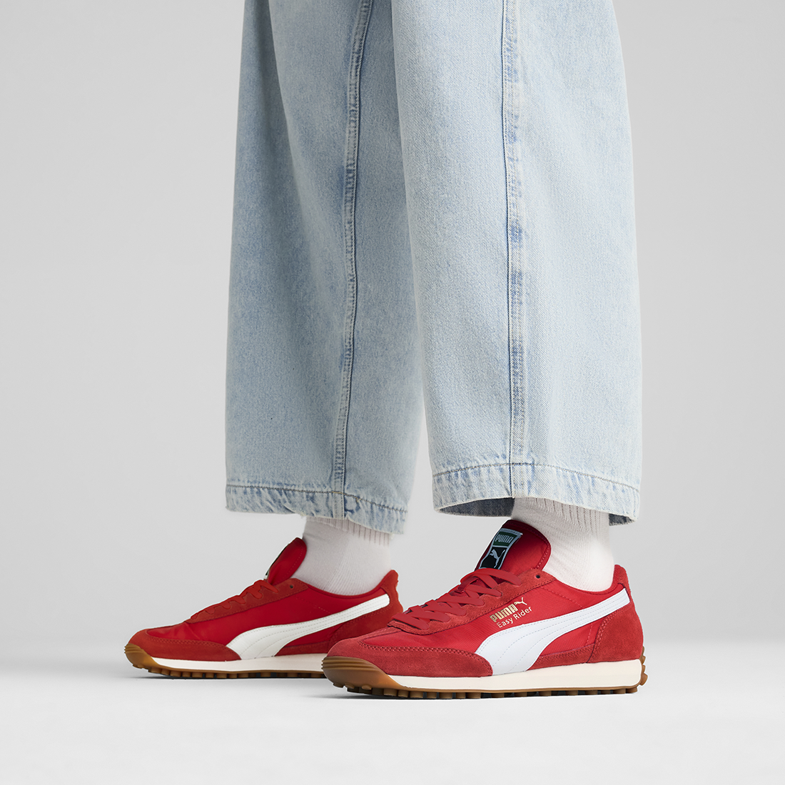 PUM2SNE00014LSW_Red++White_6.png