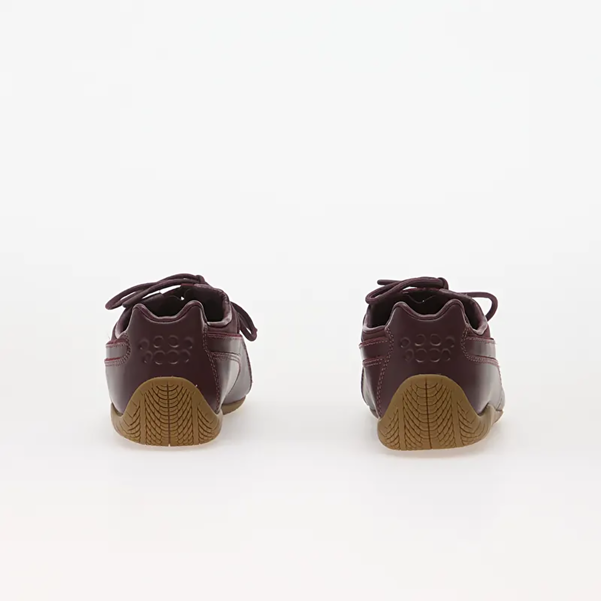 PUM2SNE12687LEU_Ruby+Noir_3.png