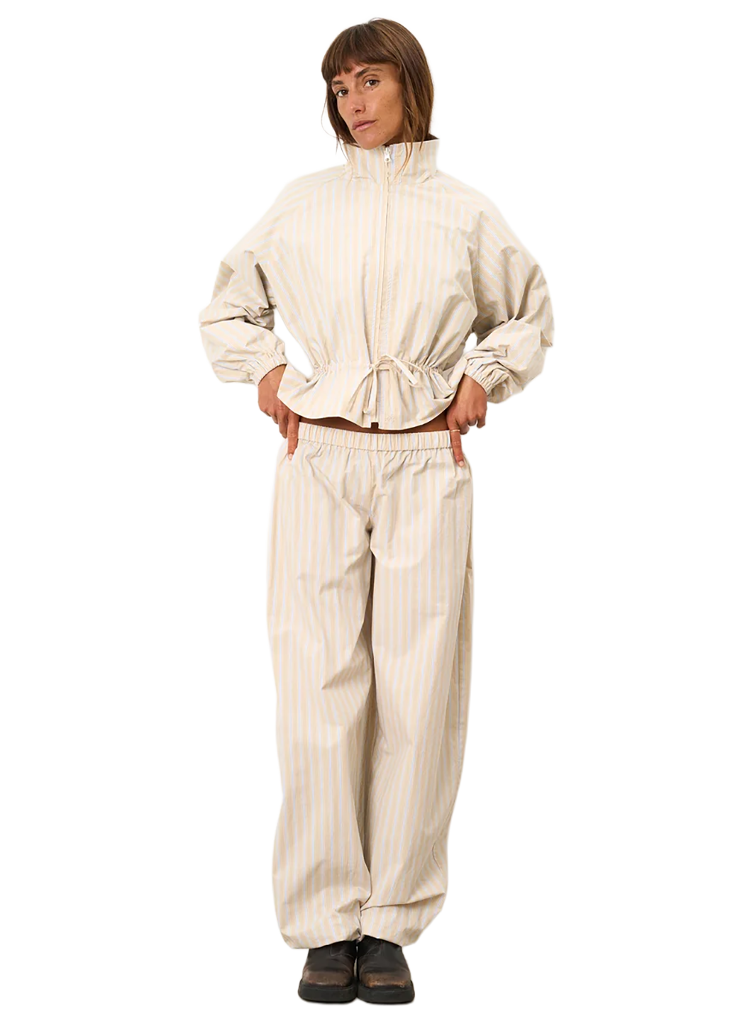 PYE1TRO27028CTW_Beige_0.png