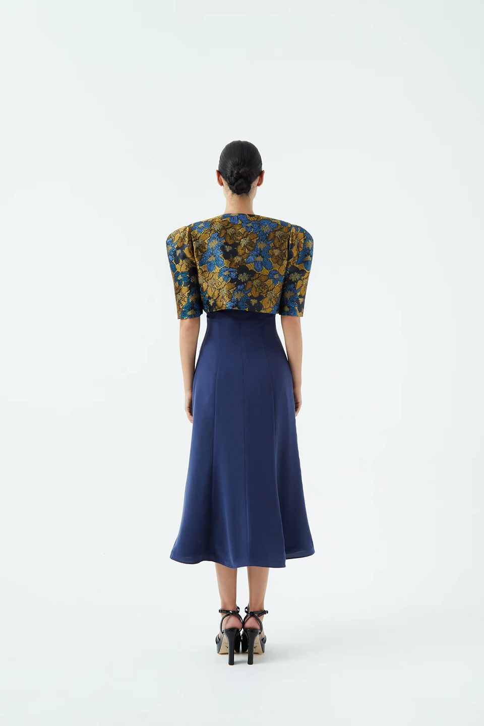 RDB1CJK00004PYW_AZUL+NAVY_1.png