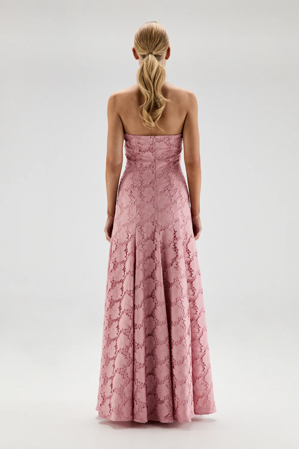 RDB1DRE05217PYW_Rosa_2.png