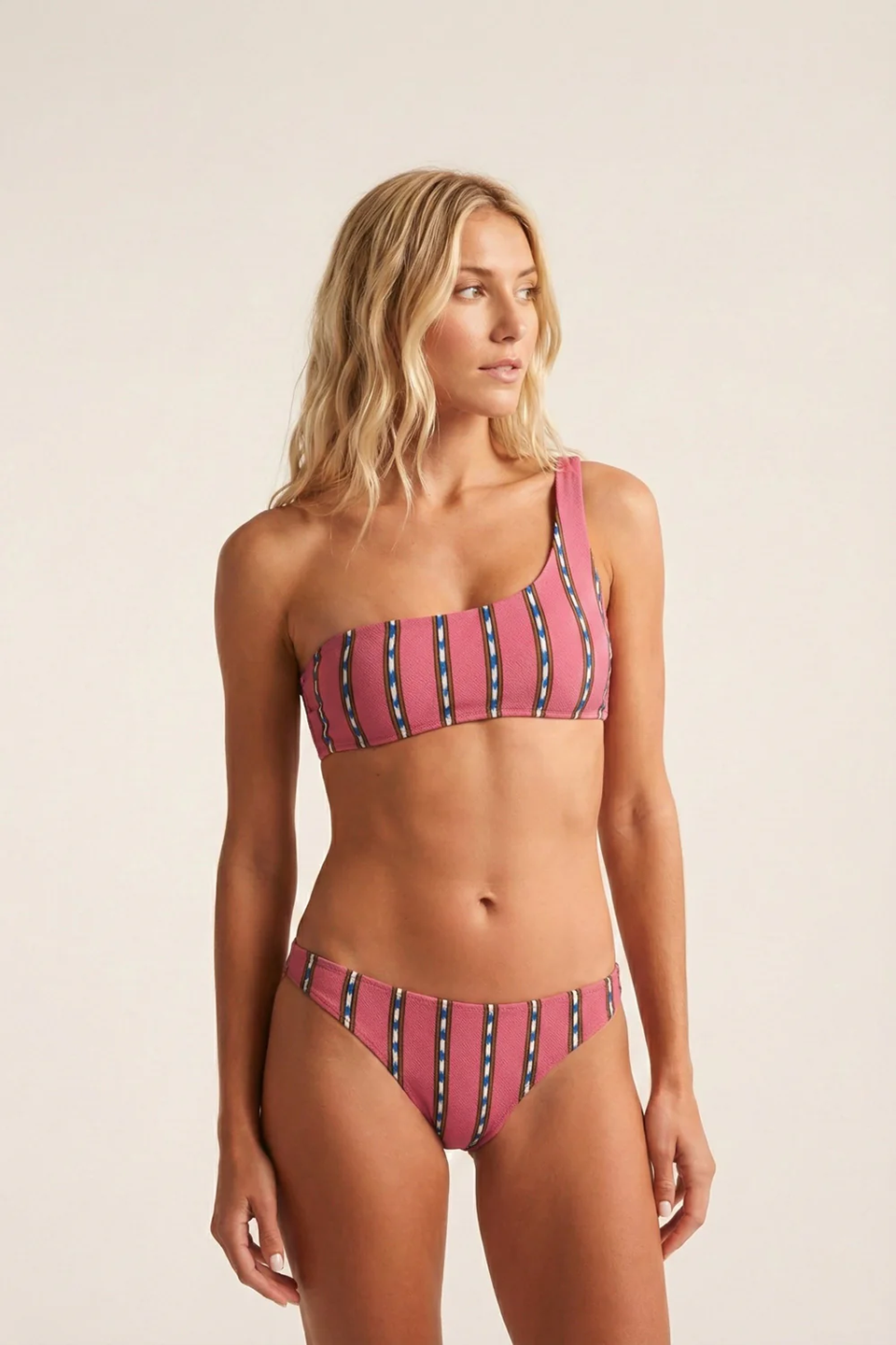 ROB1BEA14848POW_fucsia_1.png