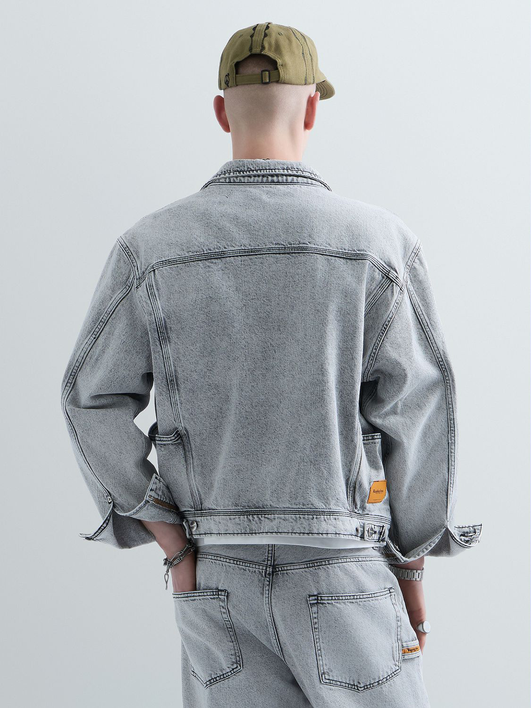 RPL1JEA00004CTM_SUPER+LIGHT+GREY_2.png