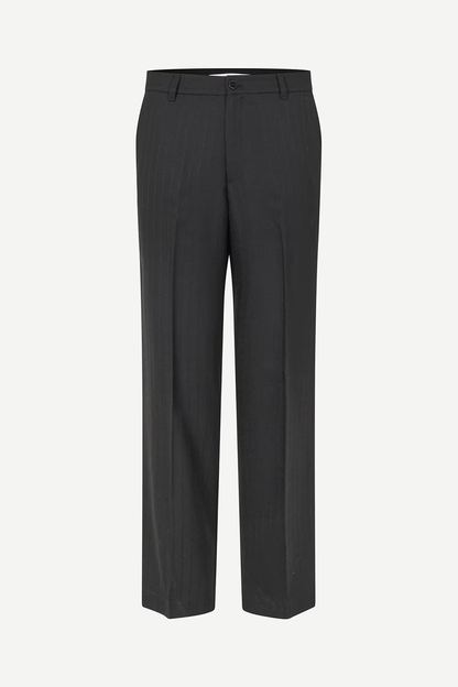 SAS1SPO00000PCM_Black+Pinstripe_2.png