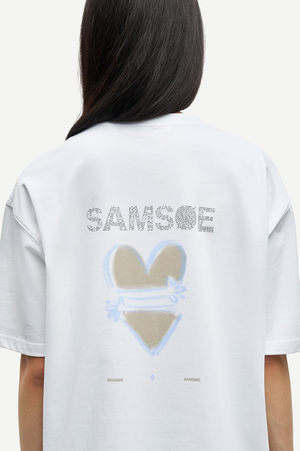 SAS1TOP00032CTW_WHITE+HUG_1.png