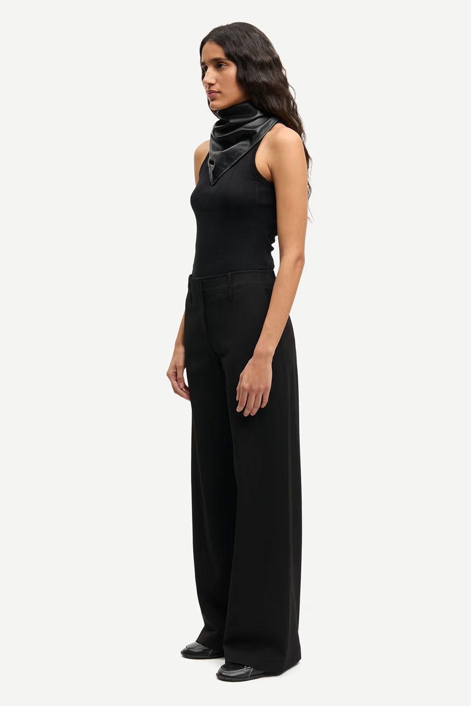 SAS1TOP00040CTW_Black_2.png