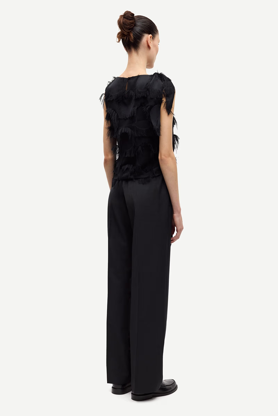 SAS1TRO00013PYW_BLACK+MEL._1.png