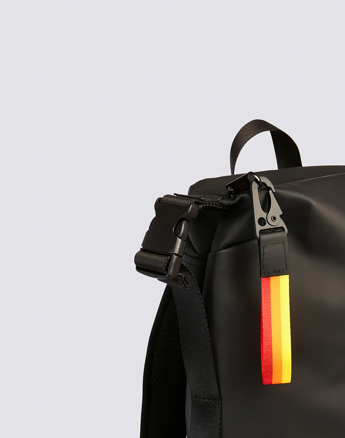 SDK3BAG00000PHM_BLACK+03_2.png
