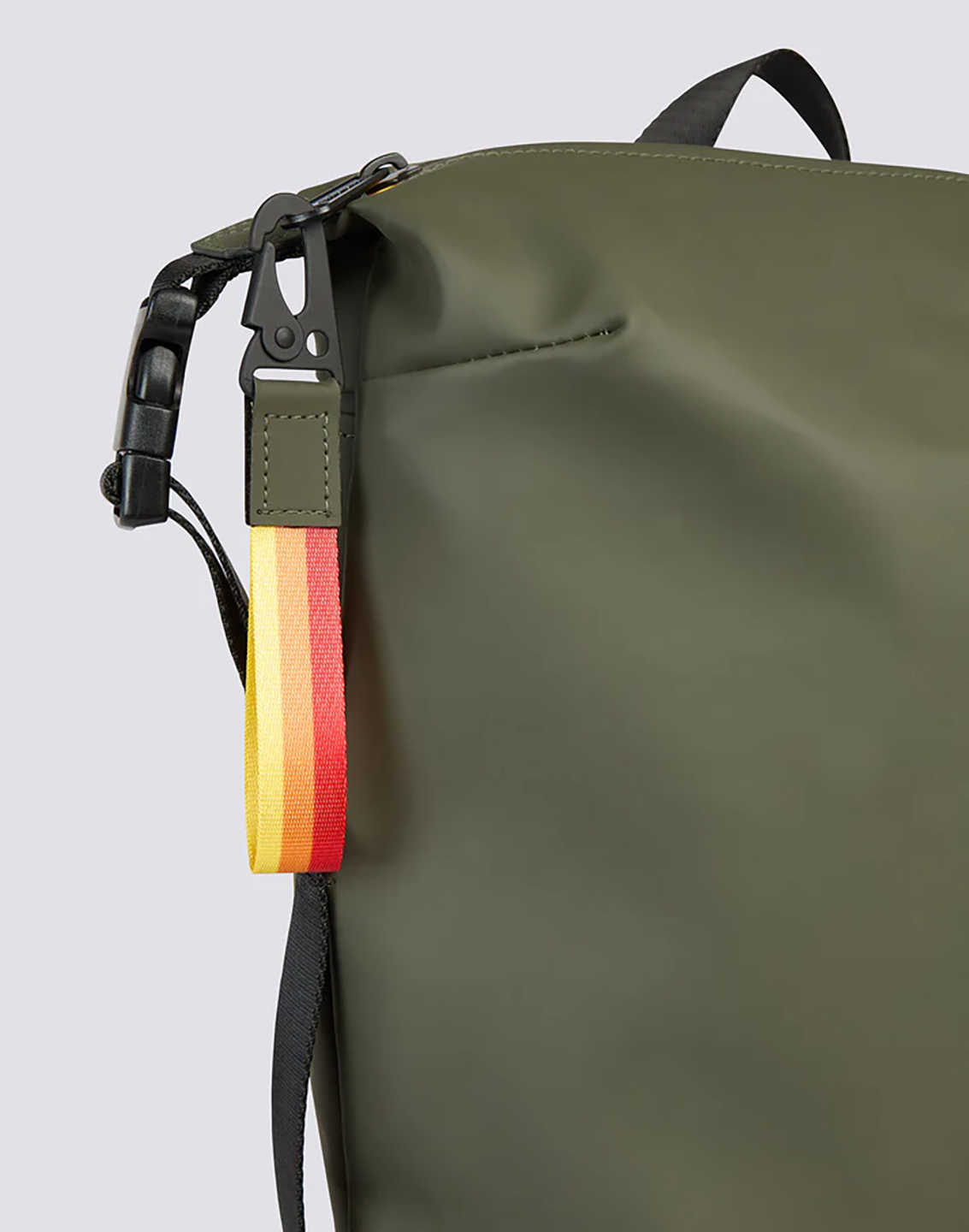 SDK3BAG00000PHM_DARK+AR.+GREEN+02_2.png