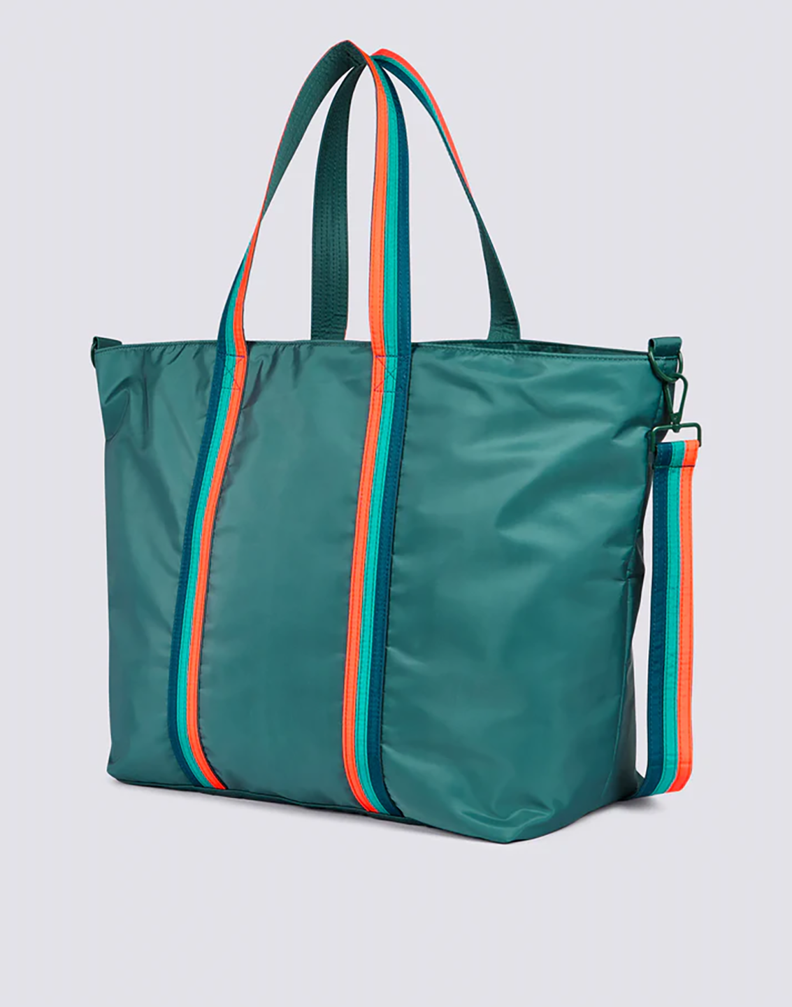 SDK3BAG00000PYM_CAMO+GREEN+02_1.png