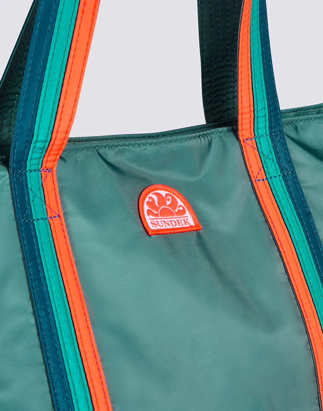 SDK3BAG00000PYM_CAMO+GREEN+02_2.png