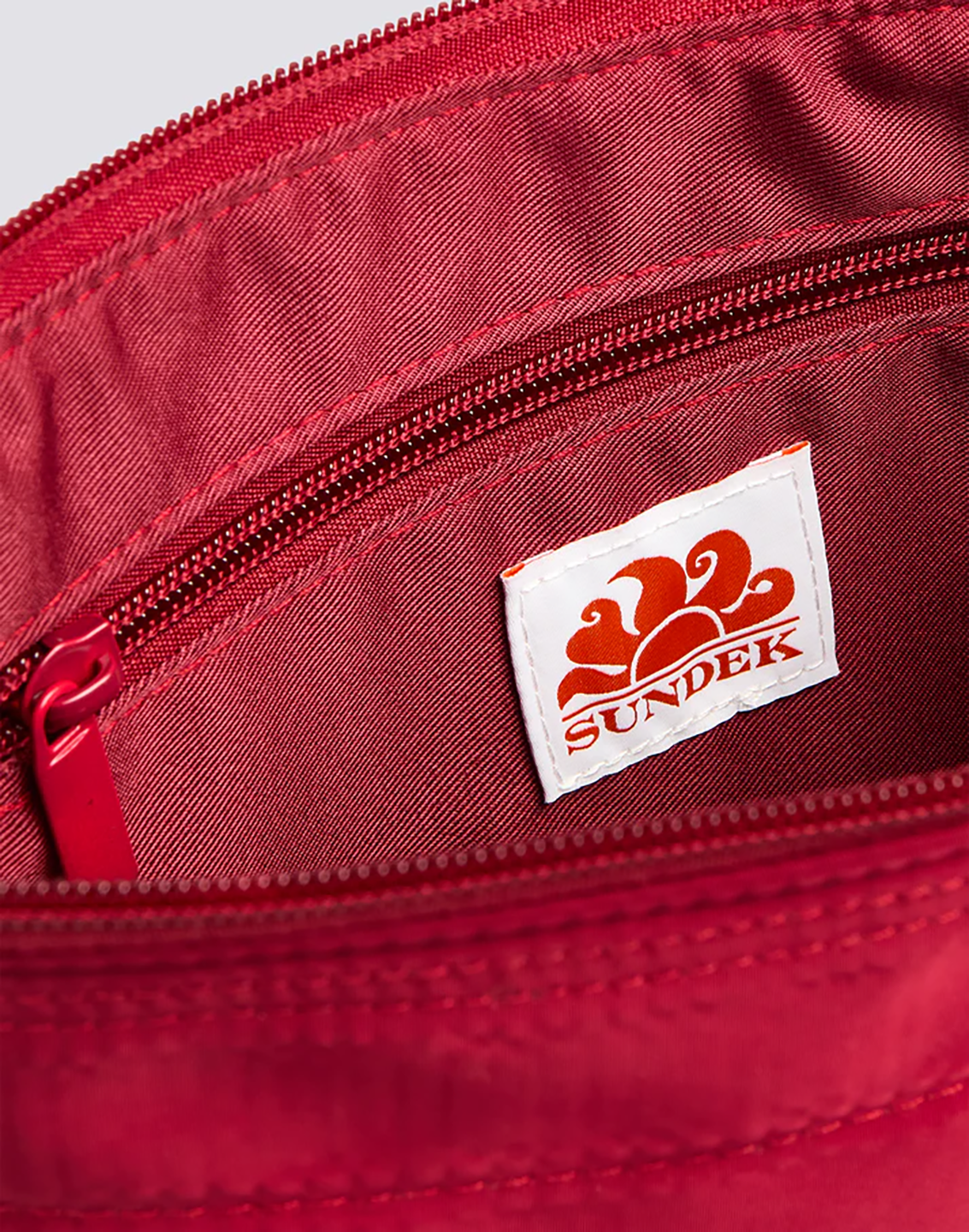 SDK3BAG00001PYM_DEEP+SCARLET+01_2.png