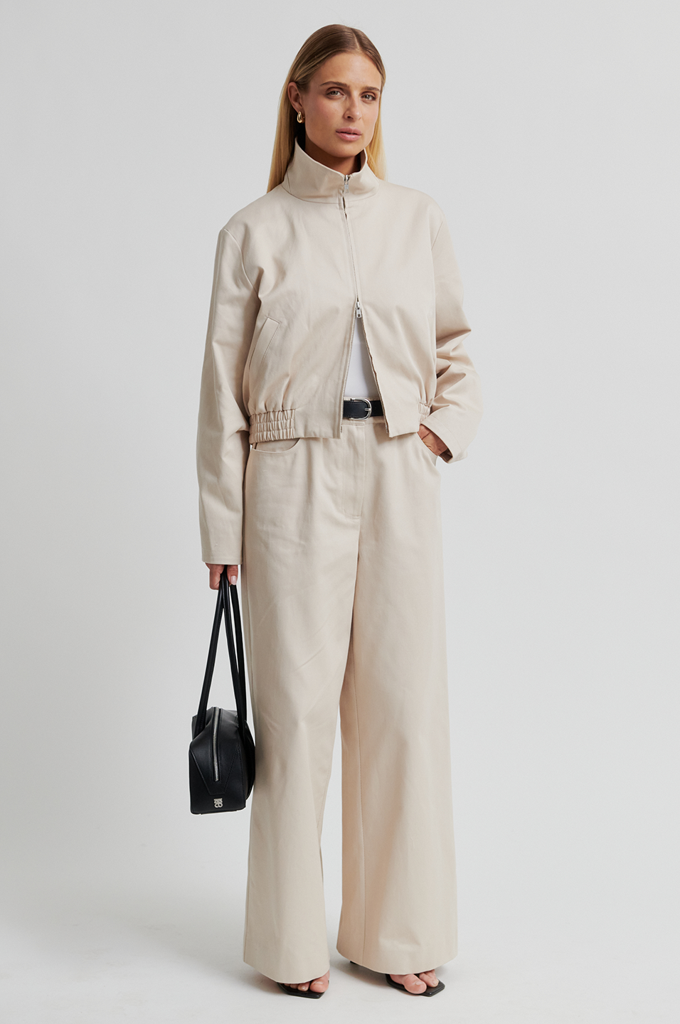 SFM1JEA00000CTW_Soft+Beige_1.png