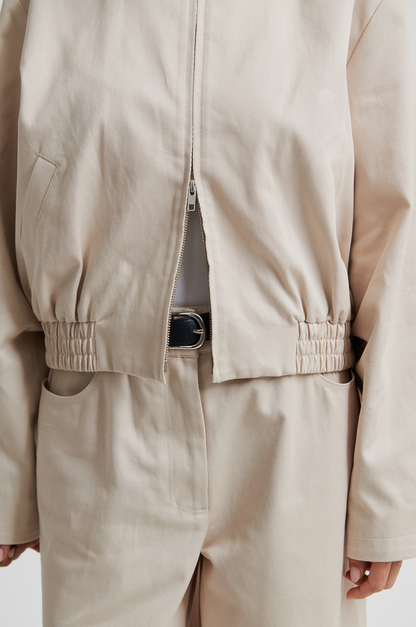 SFM1JEA00000CTW_Soft+Beige_4.png