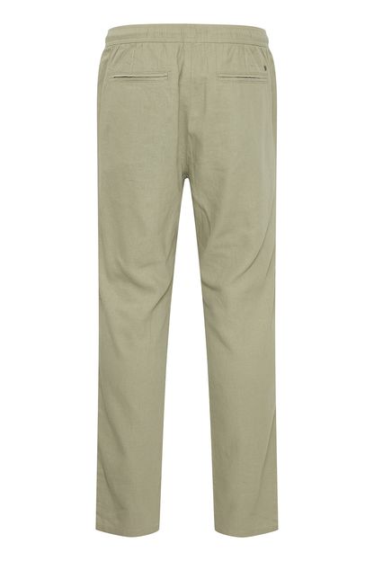 SLD1TRO00002LIM_Laurel+Oak_6.png