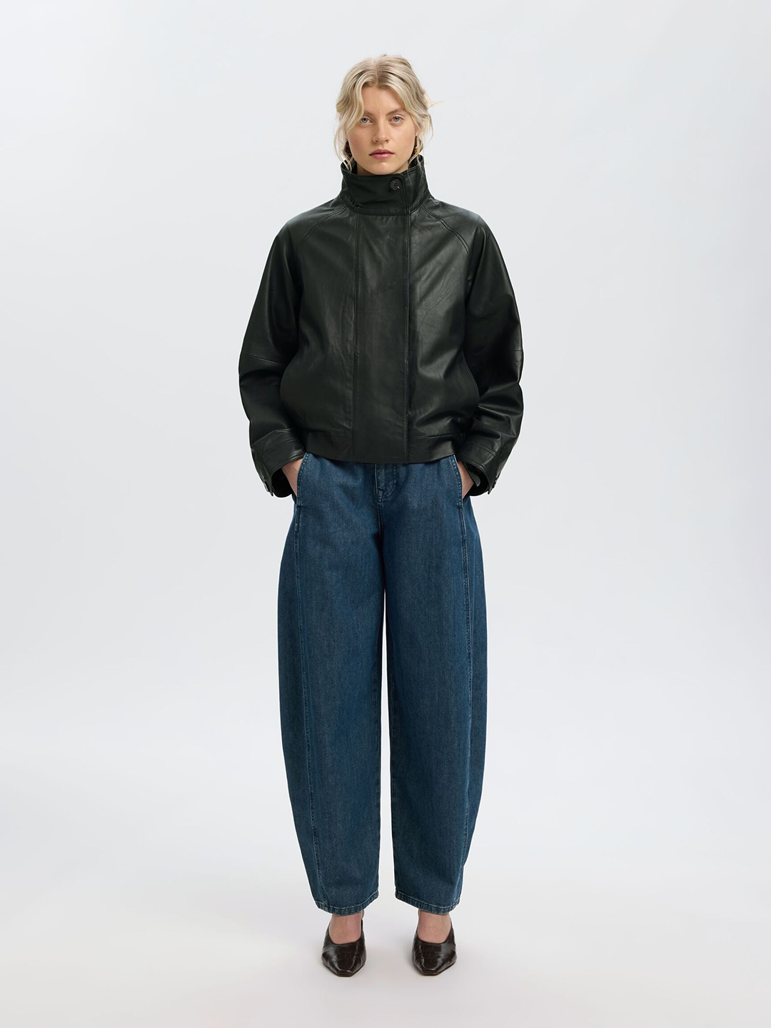 SLT1CJK23615LEW_Black_2.png