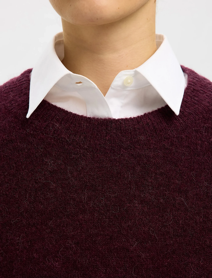 SLT1KNI00002LPW_Equestrian+Red_2.png
