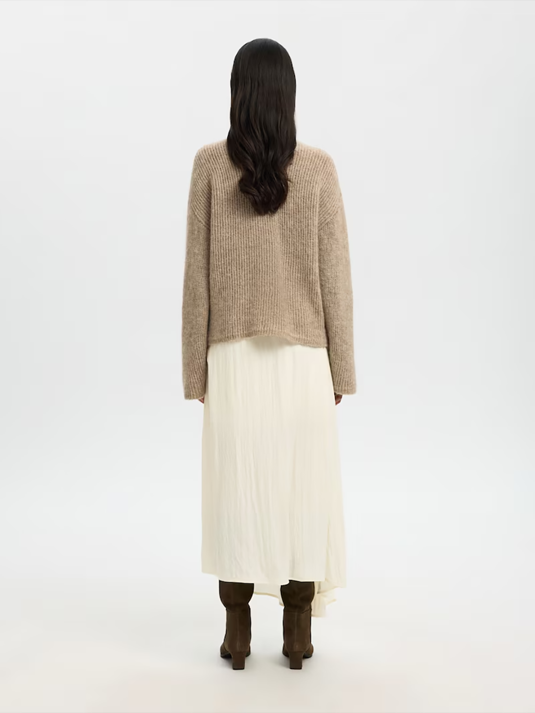 SLT1SKI00002VSW_Egret_2.png