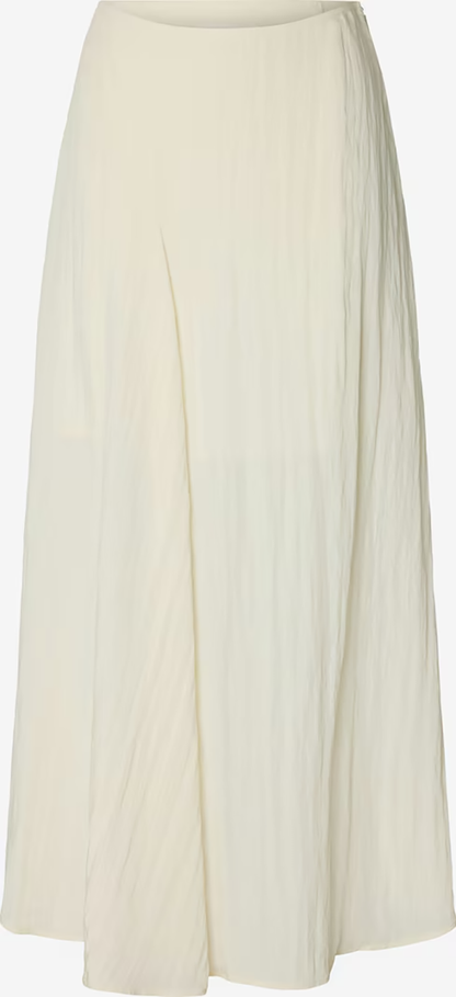 SLT1SKI00002VSW_Egret_4.png