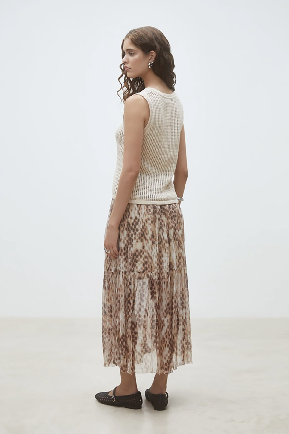 SNC1KNI00003OCW_06-BEIGE_2.png