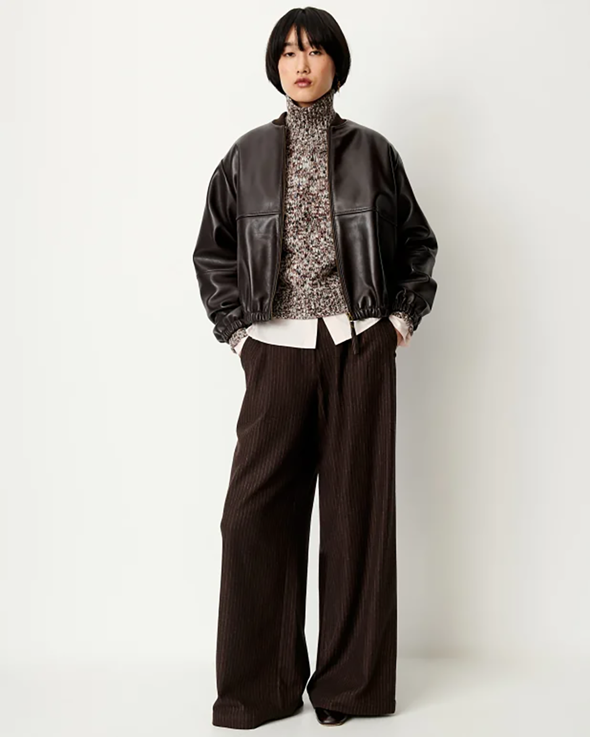 SSE4ACC17464LAW_Coffea+Leather_3.png
