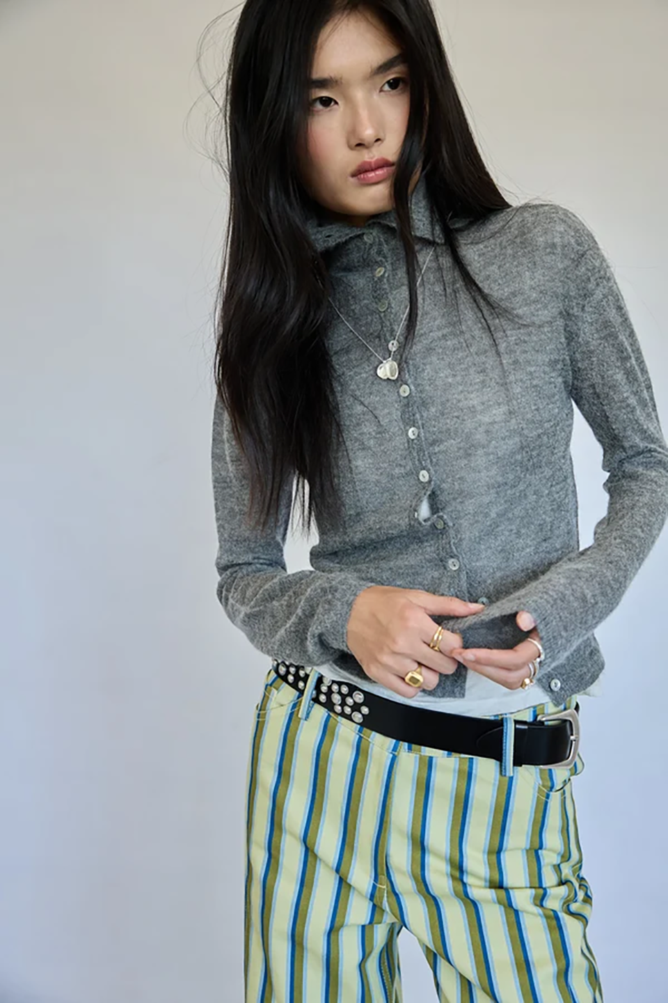 SSM1KNI29423LPW_GRIS_5.png