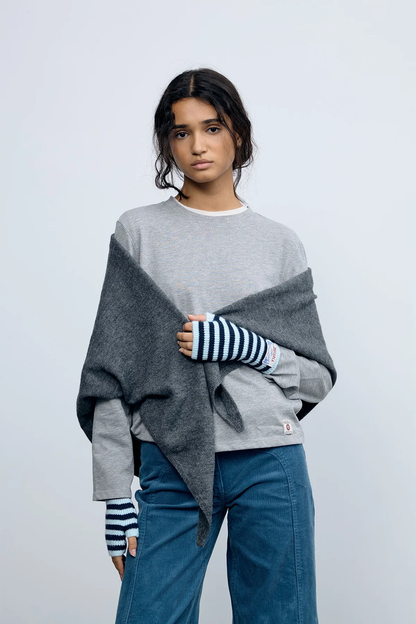 SSM4ACC29443PYW_GRIS_4.png